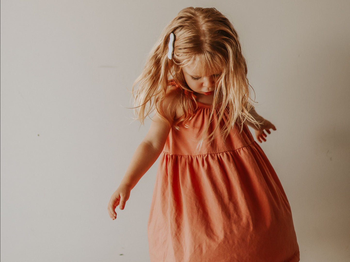 Shoulder tie dress